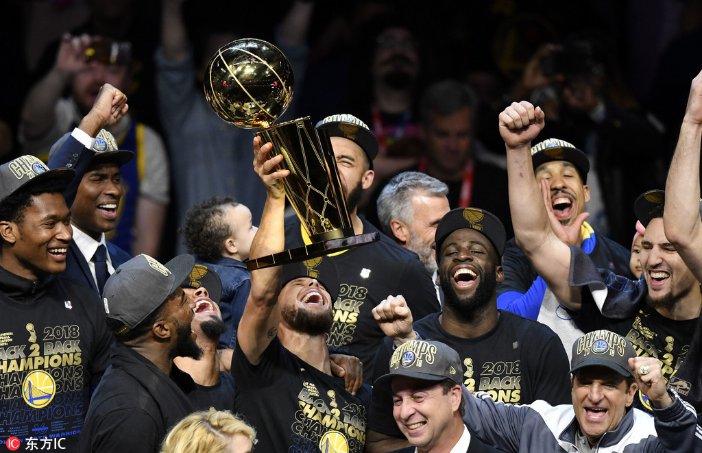 总决赛第4场:骑士85-108勇士