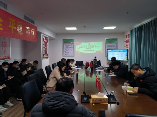 湖南省体彩中心开展“党的二十大报告学习”主题微党课1.jpg